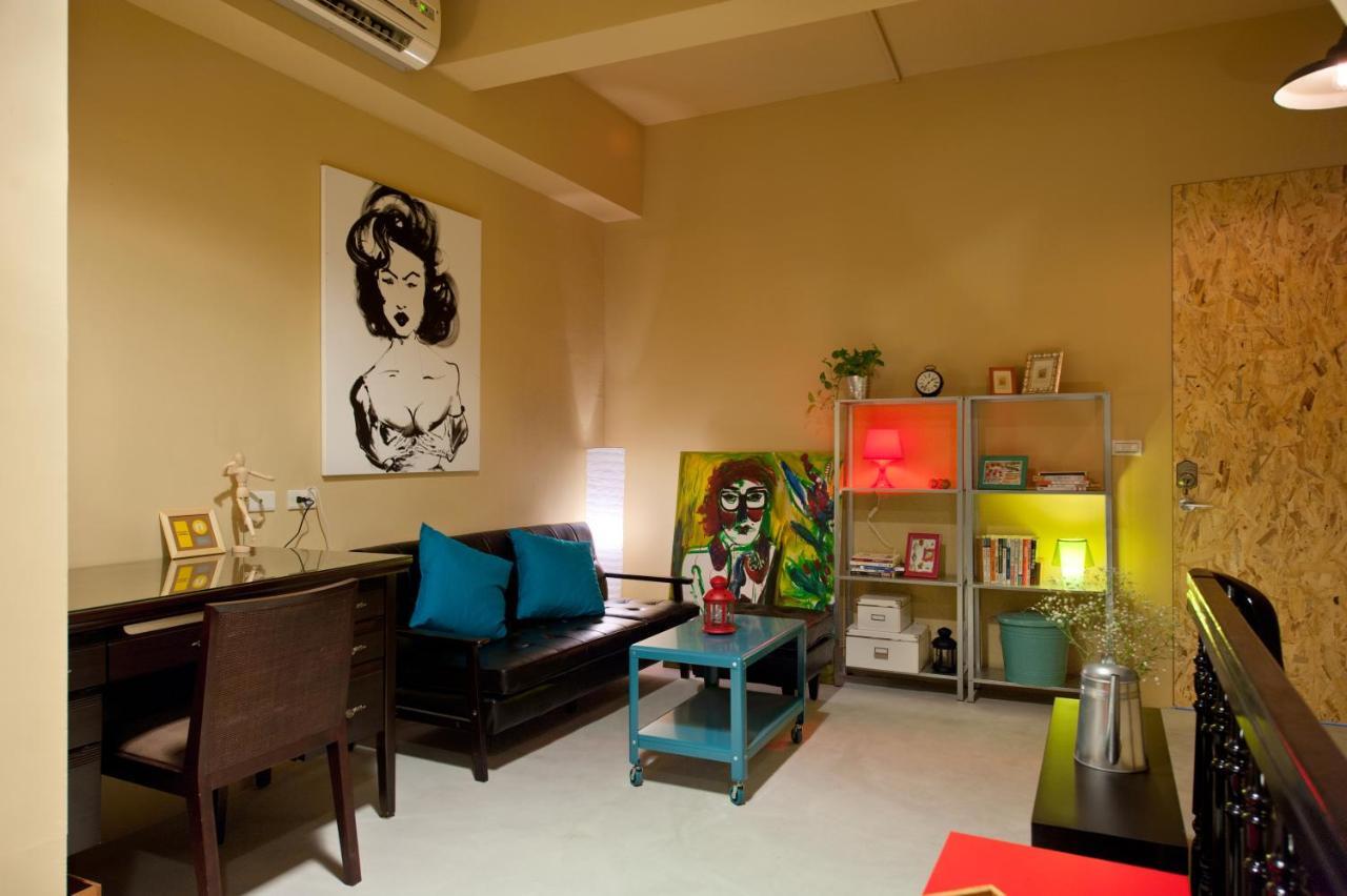 Leo 111/Arena Ruifeng Hotel Kaohsiung Bagian luar foto