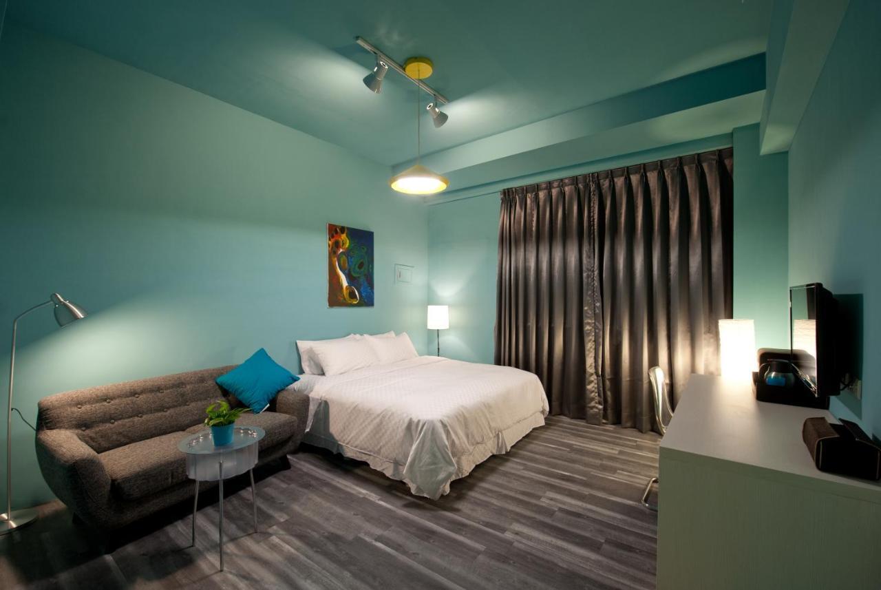 Leo 111/Arena Ruifeng Hotel Kaohsiung Bagian luar foto