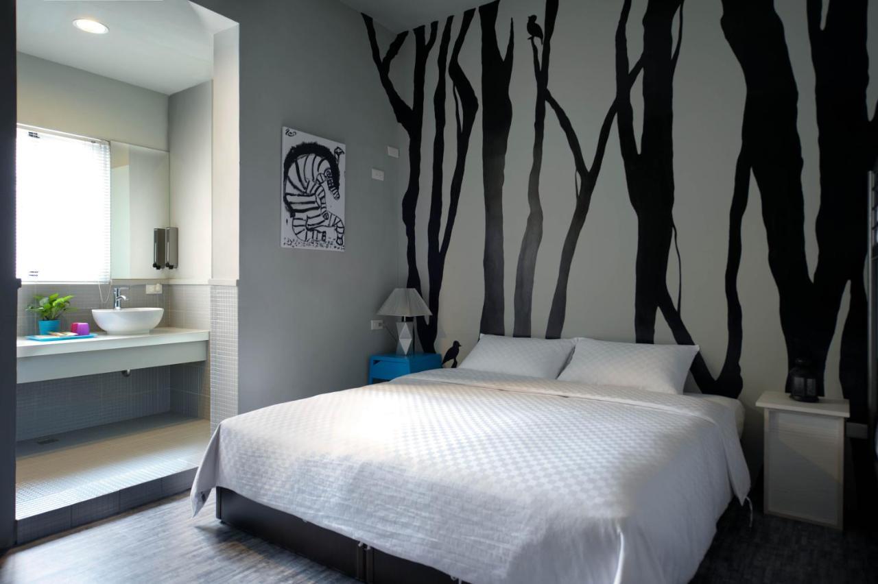 Leo 111/Arena Ruifeng Hotel Kaohsiung Bagian luar foto