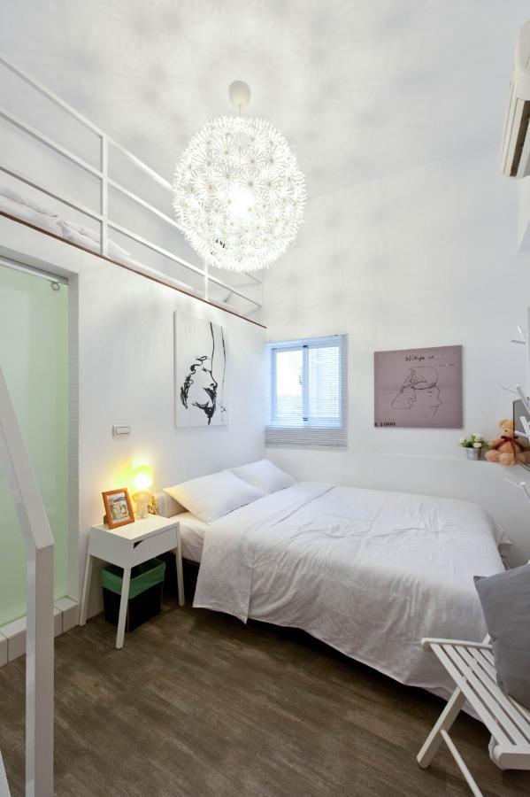 Leo 111/Arena Ruifeng Hotel Kaohsiung Bagian luar foto