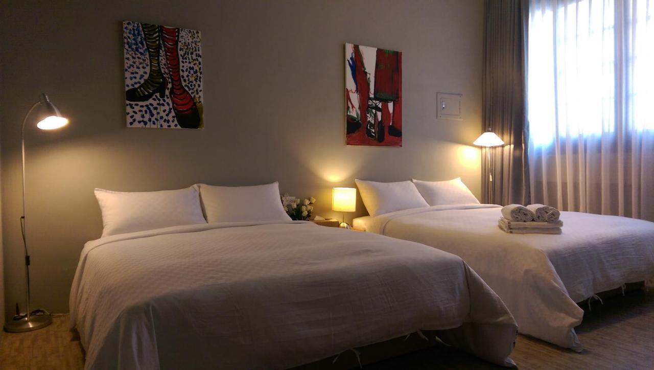 Leo 111/Arena Ruifeng Hotel Kaohsiung Bagian luar foto